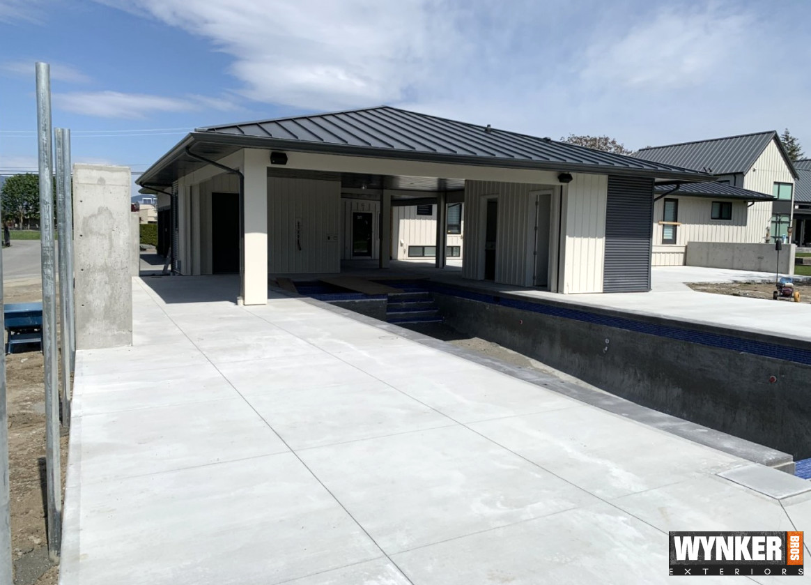 Standing seam metal roof in Chillkiwack, BC