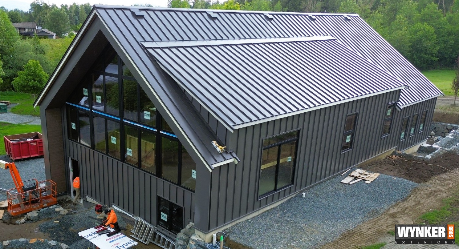 Custom metal roofing, siding, vents and soffit in Abbotsford, BC