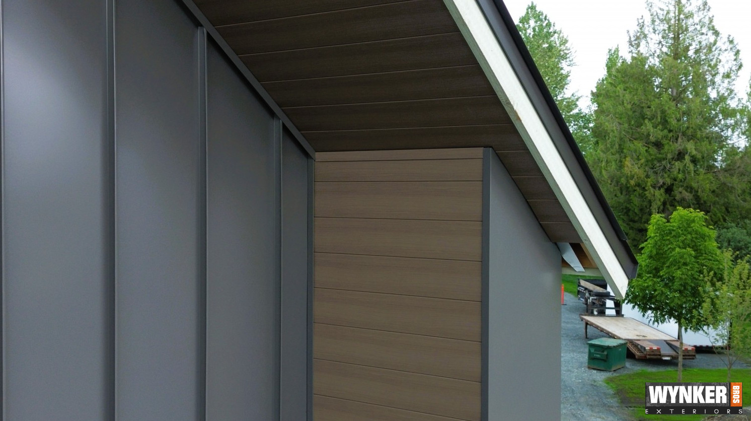 Wood grain metal soffit in Abbotsford, BC